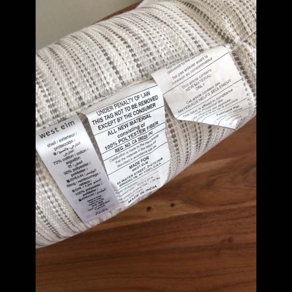 Brand New West Elm Throw Pillow 20X20 - Picture 6 of 6